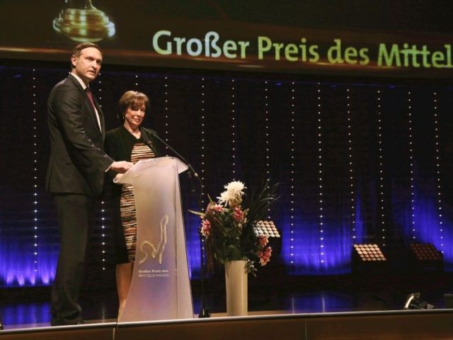 Christian Wewezow bei der Verleihung der Ehrenplakette und Sonderpreise des Gr0ßen Preis des Mittelstandes